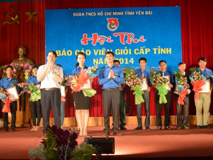 Thí sinh Nguyễn Thị Thu Phương đạt giải nhất  tại hội thi
